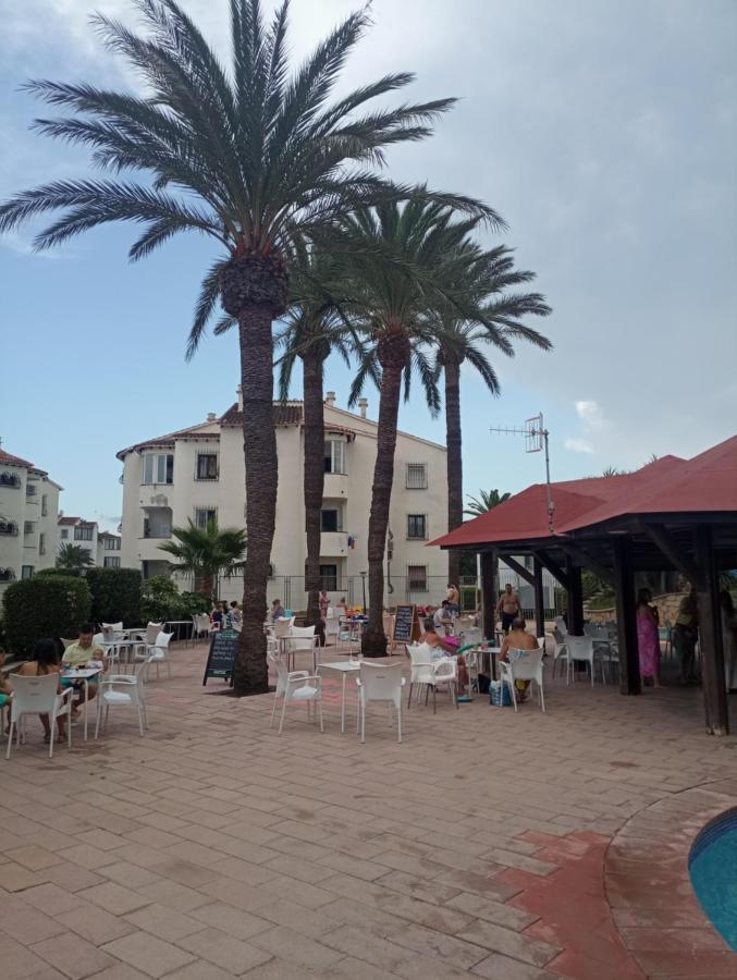 Alojamiento Con Piscina Y Chiringuito Dénia Esterno foto