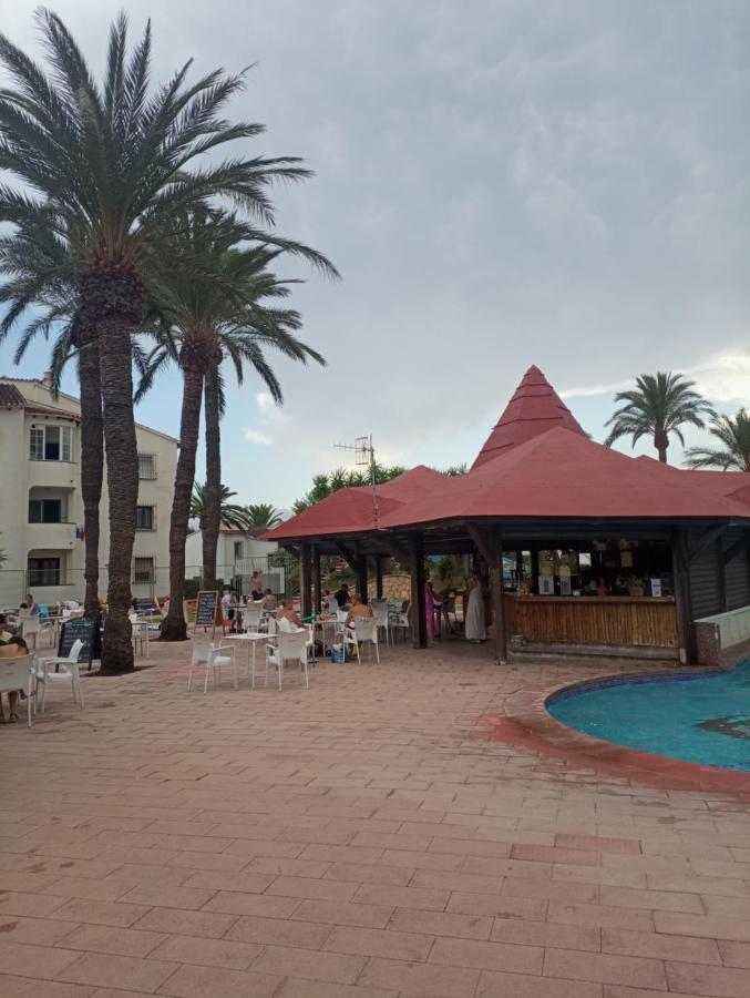 Alojamiento Con Piscina Y Chiringuito Dénia Esterno foto